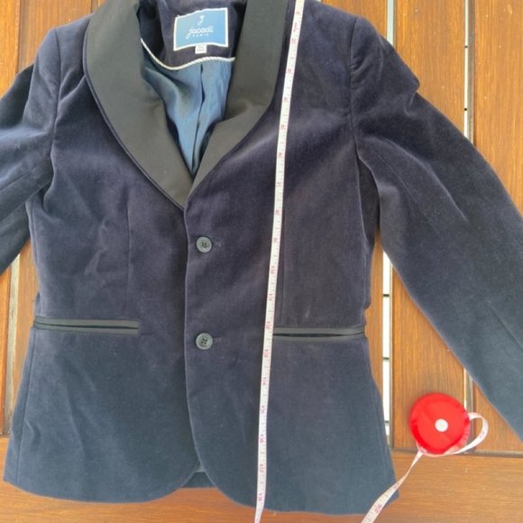 Jacadi Boy's Velvet Tuxedo Style Blazer in Size 6Y EUC - Picture 6 of 12